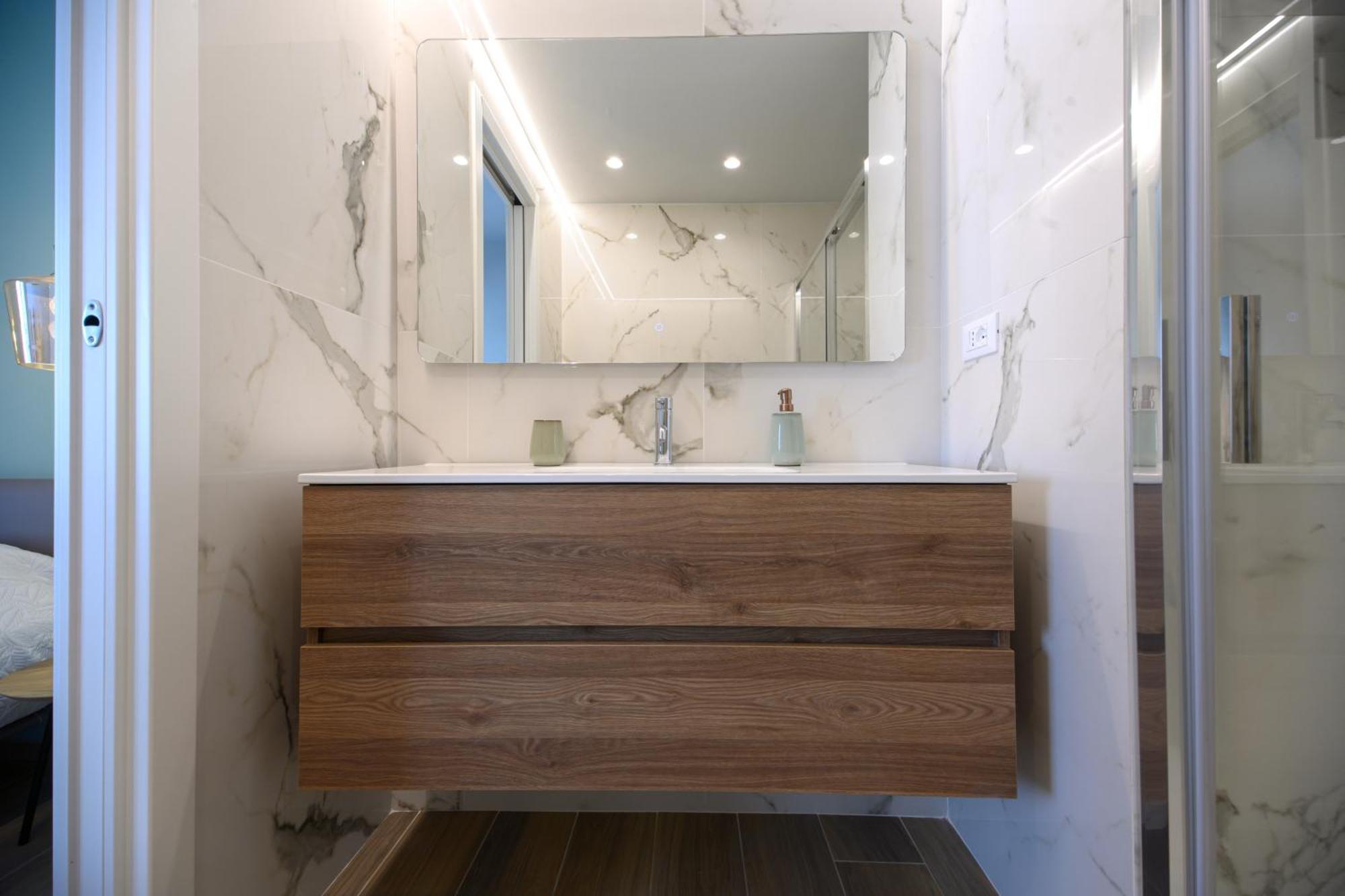 Bianca Elegance Rooms ลาสเปเซีย ภายนอก รูปภาพ
