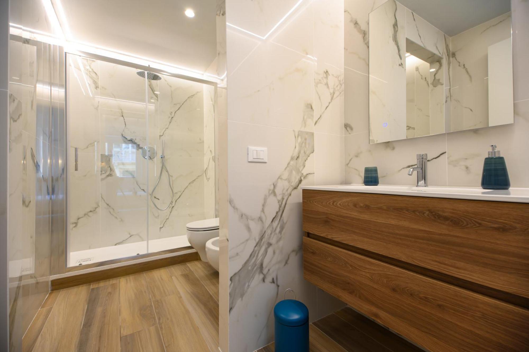 Bianca Elegance Rooms ลาสเปเซีย ภายนอก รูปภาพ