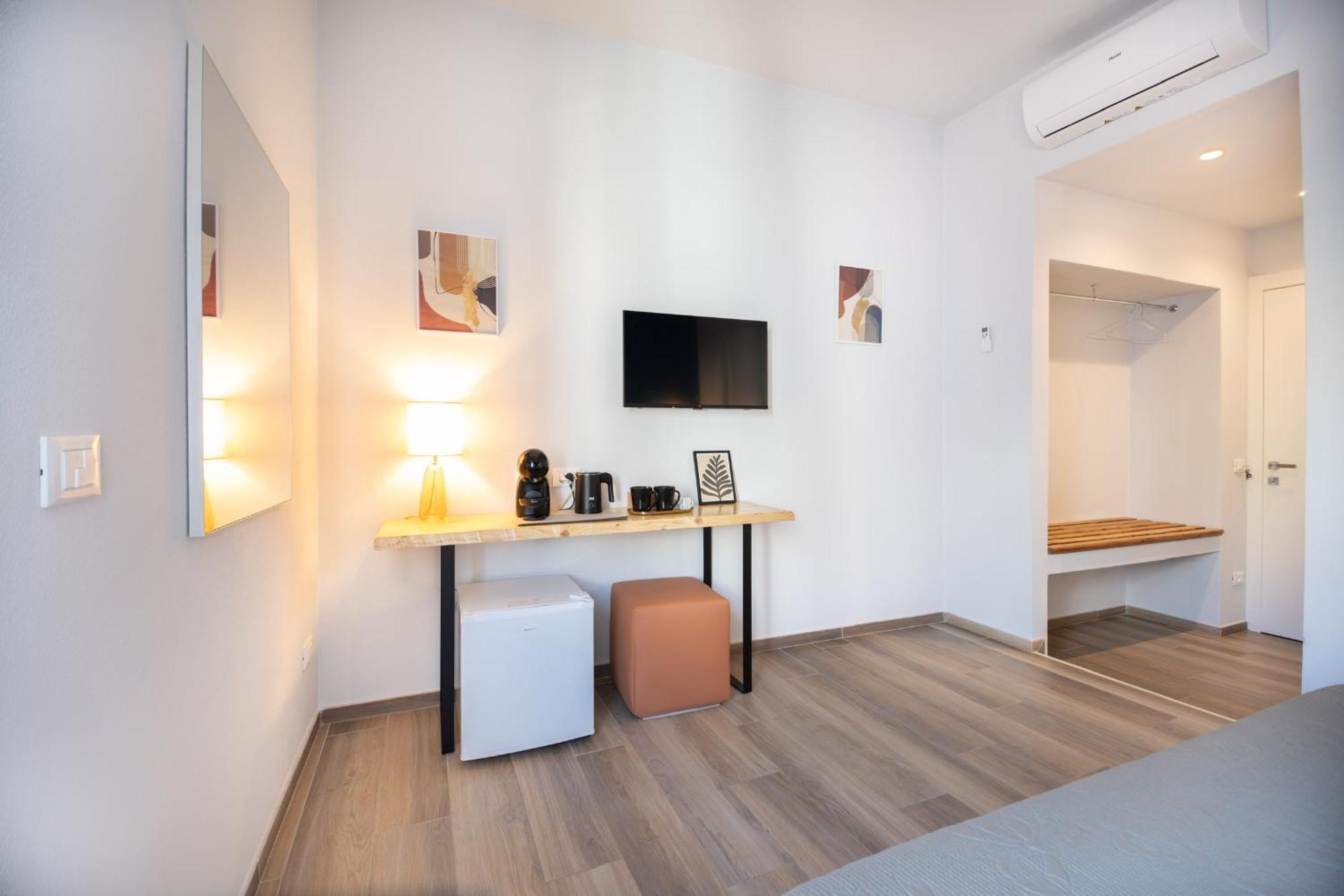 Bianca Elegance Rooms ลาสเปเซีย ภายนอก รูปภาพ