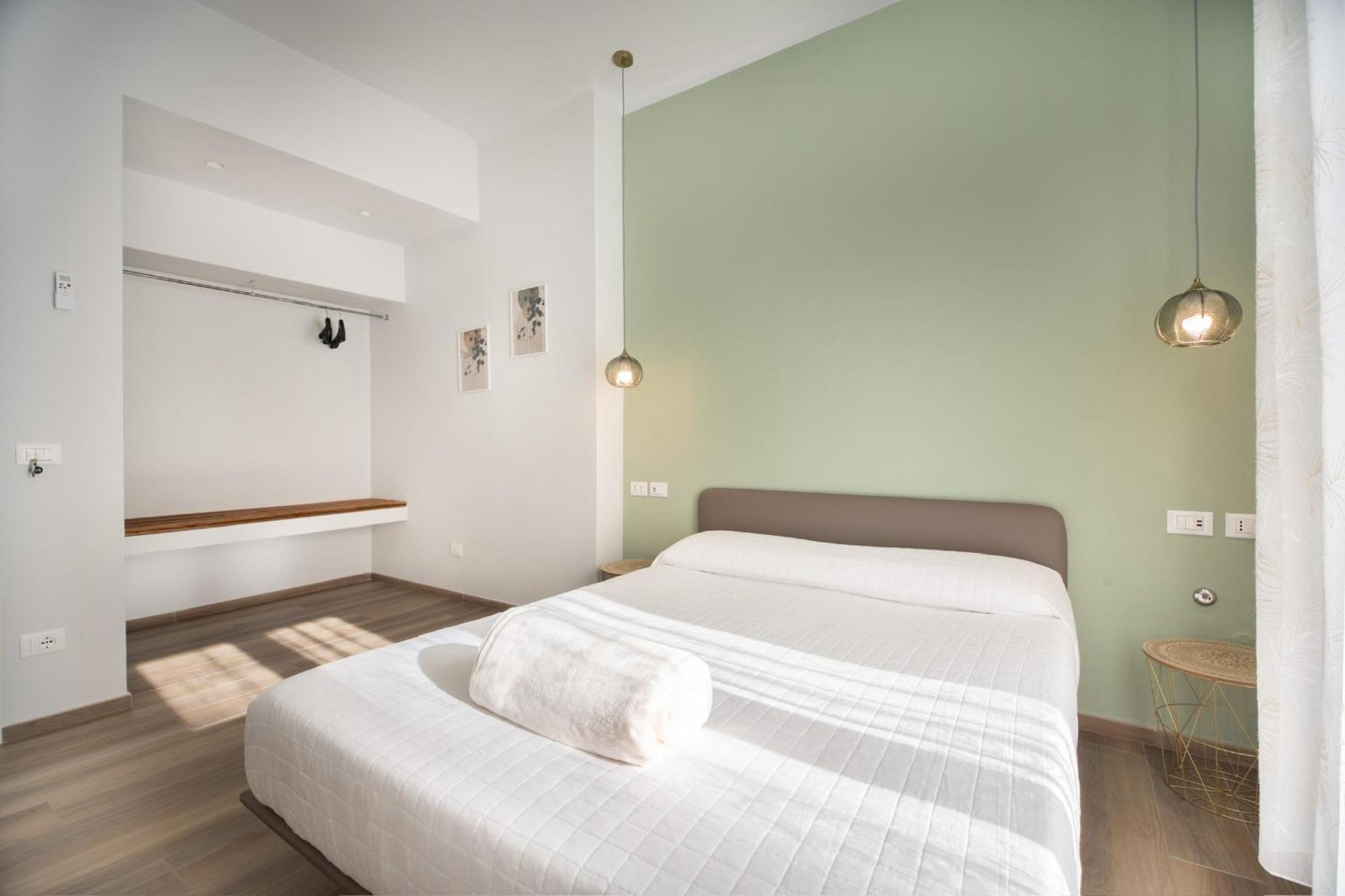 Bianca Elegance Rooms ลาสเปเซีย ภายนอก รูปภาพ