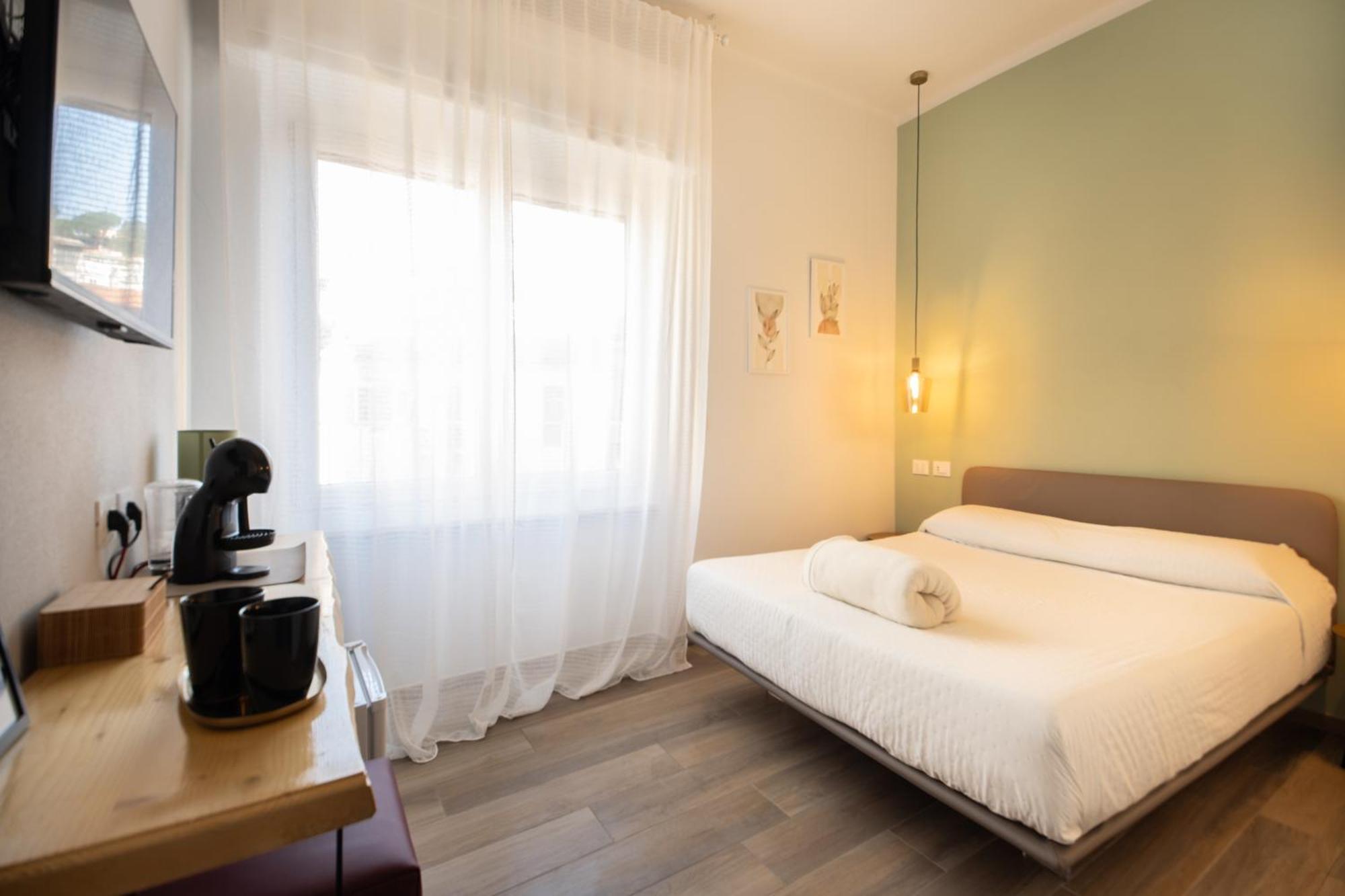 Bianca Elegance Rooms ลาสเปเซีย ภายนอก รูปภาพ